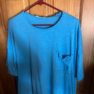 Zenana Outfitters Light Blue Top